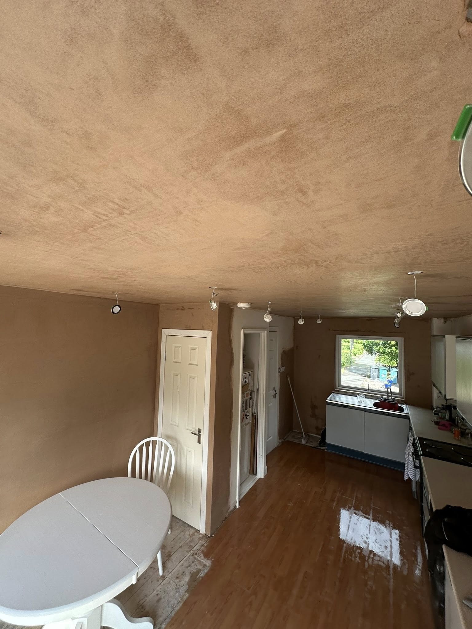 Professional kitchen ceiling plastering Cumbernauld